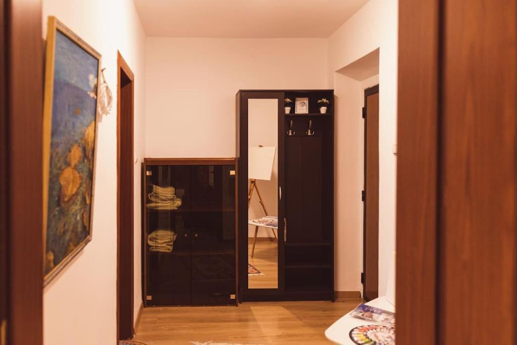 Art Studio Myslym Shyri 티라나 외부 사진