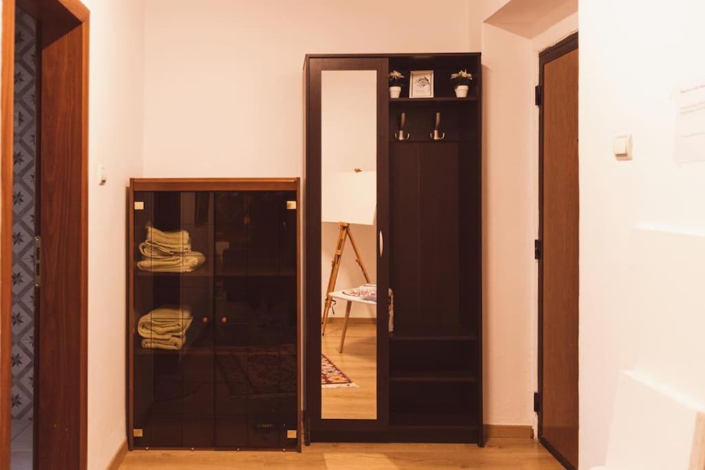 Art Studio Myslym Shyri 티라나 외부 사진